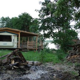 Nadwiślańskie Zacisze, hotel i Kozielec