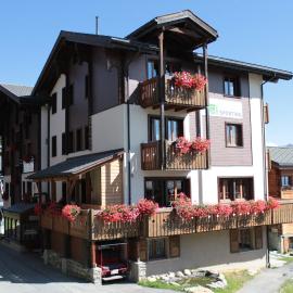Familienhotel Garni Sporting, hotel en Bettmeralp