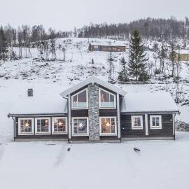 Rolfhytta - Fosskamben 19, hotel in Sogndal