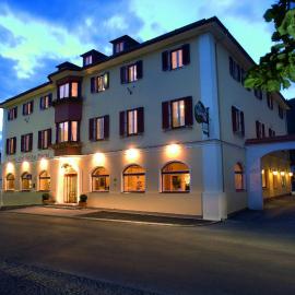 Gasthof Goldener Fisch, hotel di Lienz