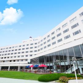 Hotel Izukyu, מלון בשימודה