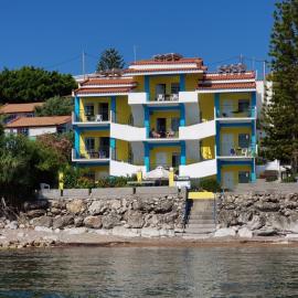 Iris Apartments, hotel v destinácii Chrani