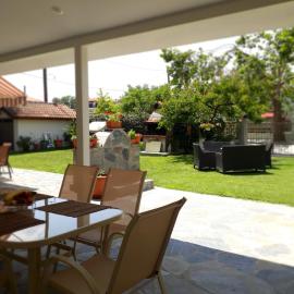 Elena Rooms-Apartments, hotel in Asprovalta