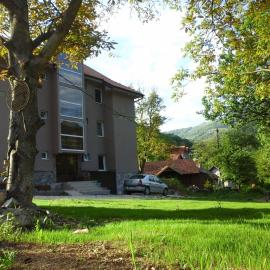 BAJKA, hotel sa Crni Vrh