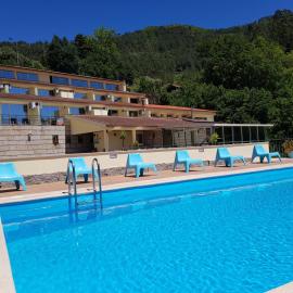 Hotel Lagoa Azul do Geres, hótel í Geres