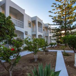 Irene Hotel Leros, hôtel à Alinda