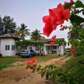 ALA Beach Lodge - Markisa Homestay, khách sạn ở Bachok