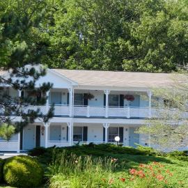 Cedar Crest Inn, hotel in Camden
