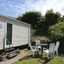 Swanage bay caravan، فندق في سواناج