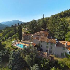 Agriturismo Corboli, hotelli kohteessa Vernio