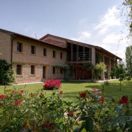 Ca' Adami، فندق في Brussa