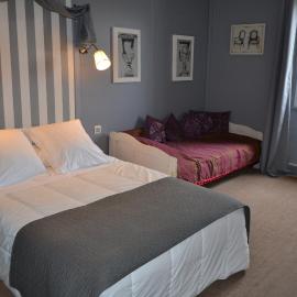 Logis le Relais Sarrasin, hotel v destinaci Vézénobres