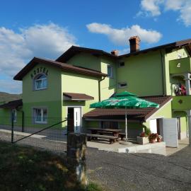 Viesnīca Hostel Ociski Raj pilsētā Kozina