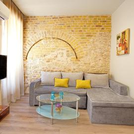 Liston Inn Suites (Piazza) - Heart of Corfu Old Town, ξενοδοχείο στην Κέρκυρα Πόλη