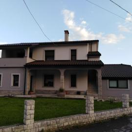 Jasna rooms, hotel in Ilirska Bistrica