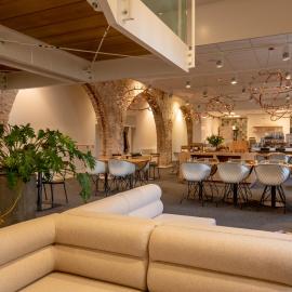 Onderwijshotel De Rooi Pannen Breda, khách sạn ở Breda