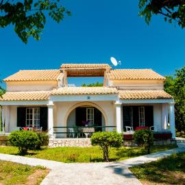Su Casa Apartments, hotel di Almiros Beach