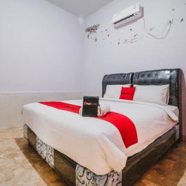 RedDoorz near Millennium ICT Center Medan, khách sạn ở Medan