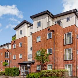 Chapel Court Apartments, hotell i Cannock