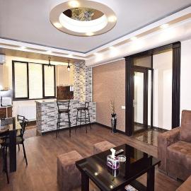 Luxury Apartment in Republic Square