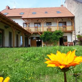 Pension Rondel, hotel v destinácii Poděbrady
