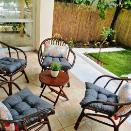 Oasis Luxury detached House in Thessaloniki with Hydromassage，塞薩羅尼基的飯店