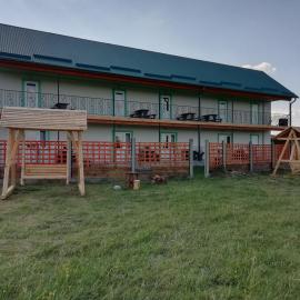 Білий лебідь, hotel Pulemecben