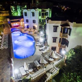 Mira Suites