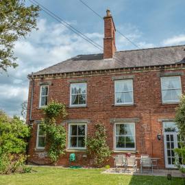 न्यूयॉर्क में, होटल Prince Rupert House at The Red House Estate