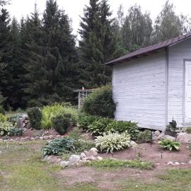 Metsjärve kämpingumajake, hótel í Puskaru