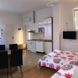 Apartments & Rooms Nardin, hotel a Izola