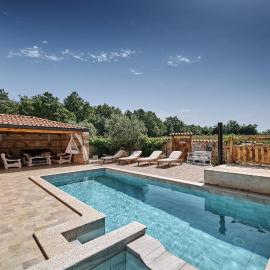 Villa Amelie, hotel a Kaštelir