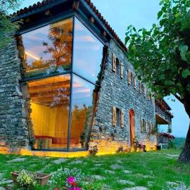 Mrizi i Zanave Agroturizëm, hotel u gradu Lješ