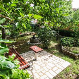 Apartments Vuceric, hotell i Peroj