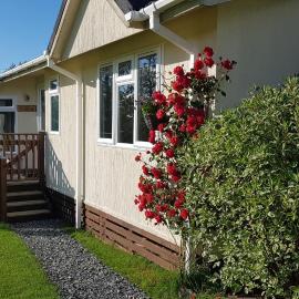 Thornbury Holiday Park، فندق في Thornbury