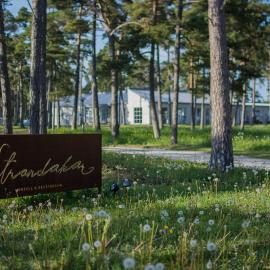 Strandakar Hotell & Restaurang, хотел в Stånga