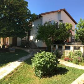Two-Bedroom Countryside Apartment, hotell i Marčana