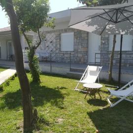 Quiet Country house #2, hotel in Káto Lekhónia