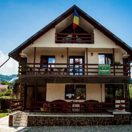 Pensiunea Panoramic, khách sạn ở Corbeni