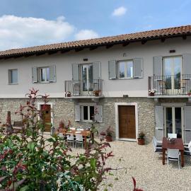 La Luce delle Colline, hôtel à Serravalle delle Langhe