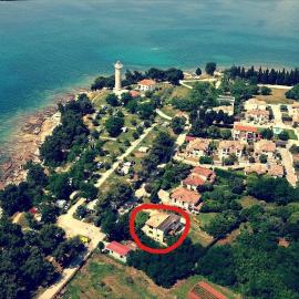Apartman Rino, hotel di Bašanija