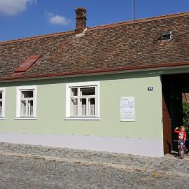 Weinbauernhof Löscher, hotell sihtkohas Retz