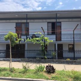 Guest house Romanadze, hotel in Kobuleti