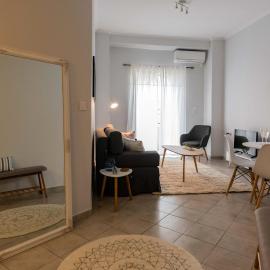 Avra Apartment
