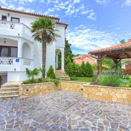 Rooms Stolfa, hotel u gradu Krk