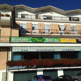 Hotel Pina Ristorante, hotel a Isola del Gran Sasso dʼItalia