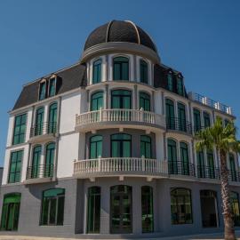 Twins, hotel u gradu Anaklija