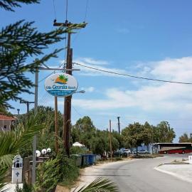 Villa Georgia beach, hotel in Neos Marmaras