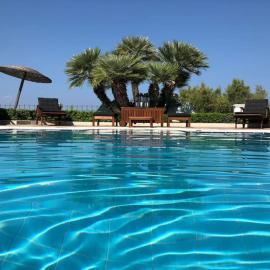 Villa Dolphin Akrata, hotel Akrátában