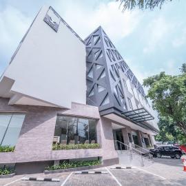 All Nite & Day Hotel - Kebon Jeruk by ARTOTEL Group, хотел в Джакарта
